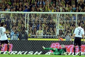 Beşiktaş'ın deplasman fobisi s&uuml;r&uuml;yor