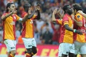 En d&uuml;ş&uuml;k puanlı lider Galatasaray