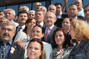 Kılı&ccedil;daroğlu'ndan muhtarlara s&ouml;z: Sizin i&ccedil;in direneceğiz