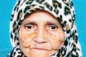Evin terasından d&uuml;şerek hayatını kaybetti