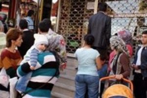 Kuyumcu y&uuml;zlerce kişiyi yaktı