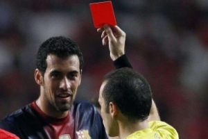 &Ccedil;akır Busquets'i yaktı! Cezası a&ccedil;ıklandı