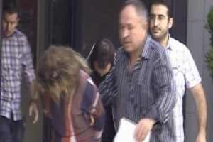Gece &ccedil;aldılar sabah kuyumcuda bozdurdular