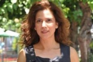 Profes&ouml;rden bir ilk