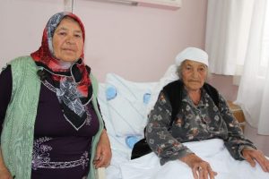 Asırlık nine ilk kez hasta oldu