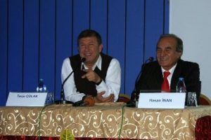 Tanju &Ccedil;olak &ouml;ğrencilerle bir araya geldi