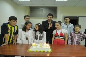 Burak Kut'tan doğum g&uuml;n&uuml; s&uuml;rprizi