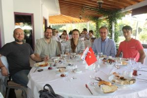 Mimarlar kahvaltıda bir araya geldiler