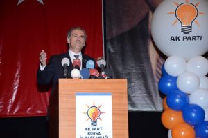 "Halka elbise bi&ccedil;erken, provayı onlarla yapıyoruz"