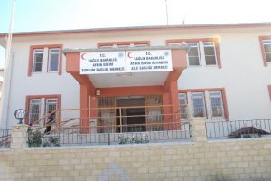 D&ouml;vmeye kalkıştığı doktoru tehdit etti