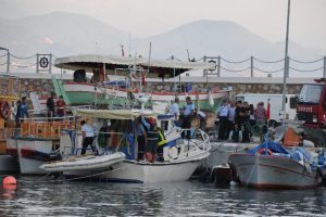 L&uuml;ks tekne yanmaktan son anda kurtarıldı