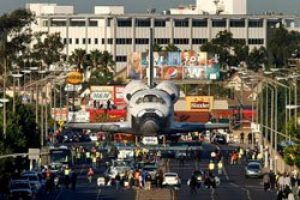 Endeavour Los Angeles sokaklarında