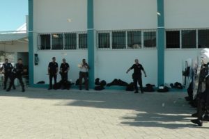 Polis polise takoz attı