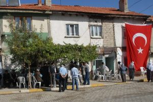 Şehit evine taziye ziyareti