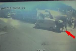 Şaşırtıcı hırsızlık g&uuml;venlik kamerası kaydında