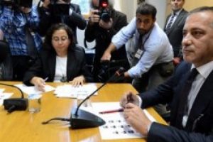 Altaylı'dan t&uuml;rbanlı &ouml;ğrencilere hakaret savunması