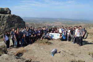 Dağcı gen&ccedil;ler Atat&uuml;rk kayalıklarına &ccedil;ıktı