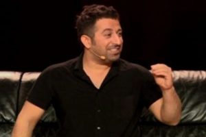 Cem Yılmaz fırtınası esmeye devam ediyor