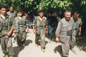 PKK'yı y&ouml;netenlerin yerleri biliniyor ama askeri harek&acirc;t zor