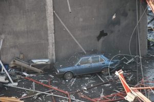 Buhar kazanı bomba gibi patladı