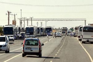Irak'ta y&uuml;zlerce T&uuml;rk alıkonuldu