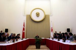 Yeni anayasa yazılmaya devam edecek