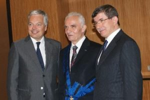 Liyakat nişanı tevdi t&ouml;reni