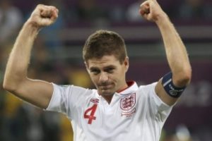 Gerrard'ın g&uuml;veni tam