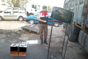 Jandarma'dan ka&ccedil;ak akaryakıta dev vurgun