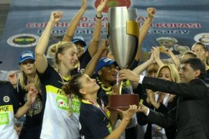 Fenerbah&ccedil;e 11. şampiyonluğu istiyor