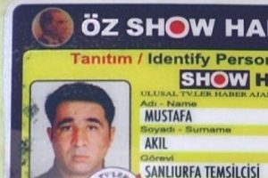 Aranan sabıkalı 'sahte basın kartı'yla yakalandı