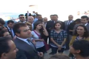 Bakandan kız &ouml;ğrenciye fır&ccedil;a