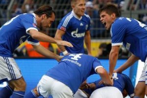Ruhr derbisinde Schalke 04 g&uuml;ld&uuml;