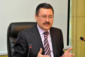 Melih G&ouml;k&ccedil;ek'i şoke edecek se&ccedil;im anketi