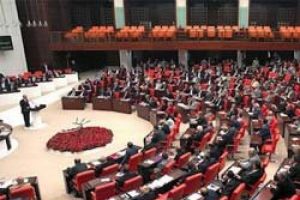 TBMM'de yemin dışında k&uuml;rs&uuml;ye &ccedil;ıkmayan 15 vekil
