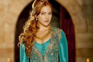 H&uuml;rrem Sultan'a savaş a&ccedil;tılar!