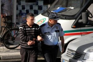 'Bı&ccedil;ak &ccedil;ekme' iddiasına g&ouml;zaltı