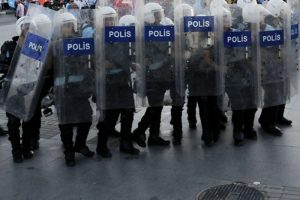 Sendika isteyen polise soruşturma