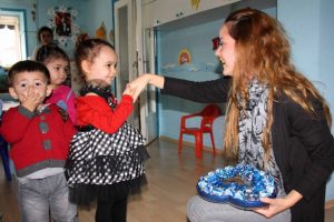 Biber Kreşli minikler bayramlaştı