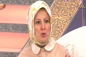 Adnan Oktar'ın dansları ortalığı birbirine kattı