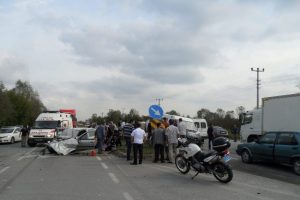 Minib&uuml;s faciası: 1 &ouml;l&uuml;, 3 yaralı