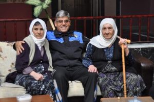Polislerden huzurevi ziyareti