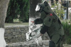 Ş&uuml;pheli monit&ouml;r f&uuml;nyeyle patlatıldı
