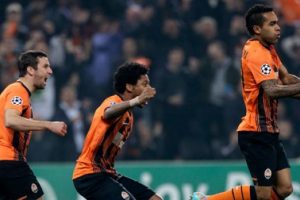 Shakhtar son şampiyonu devirdi!