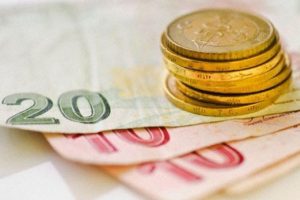 Asgari &uuml;cret ve emekli maaşı zamları belli oldu