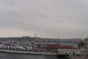 &Ccedil;anakkale iskeleleri arife g&uuml;n&uuml; boş kaldı