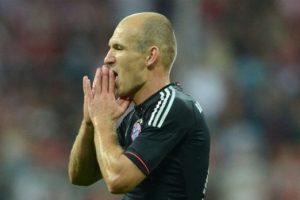 Şok! B.M&uuml;nihli yıldız futbolu bırakıyor mu?