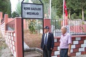 Vali cerrah şehitleri unutmadı