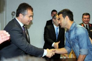 Bakan Kılı&ccedil;, Samsunsporlu futbolcularla bayramlaştı