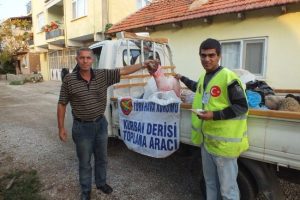T&uuml;rk Hava Kurumu 10. yıl marşıyla deri topladı